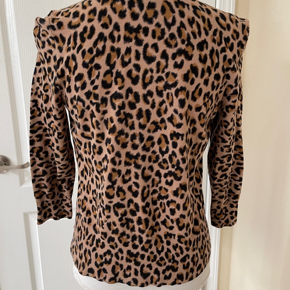 Gorgeous White House Black Market Leopard Cardigan - Picture 10 of 16